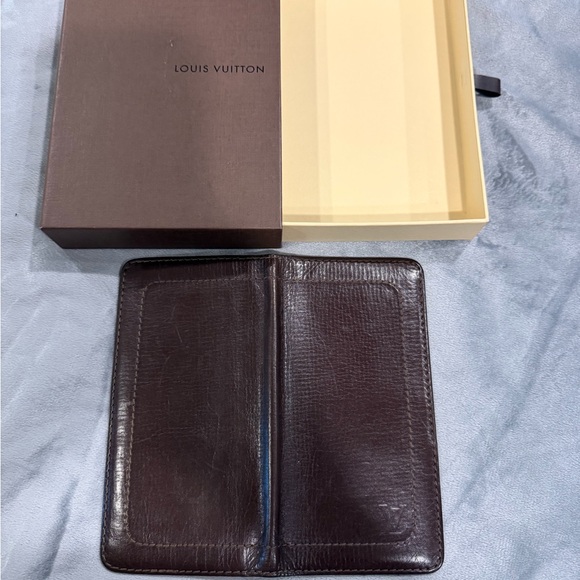 Louis Vuitton wallet in flawless condition. Has initials RY on inside. - Picture 3 of 3